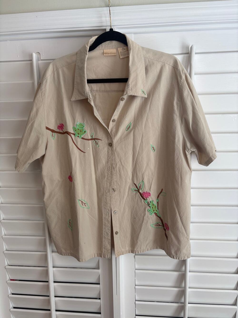 Bobbie Brooks Tan Frog Print Short Sleeve Button Down Shirt Size XL